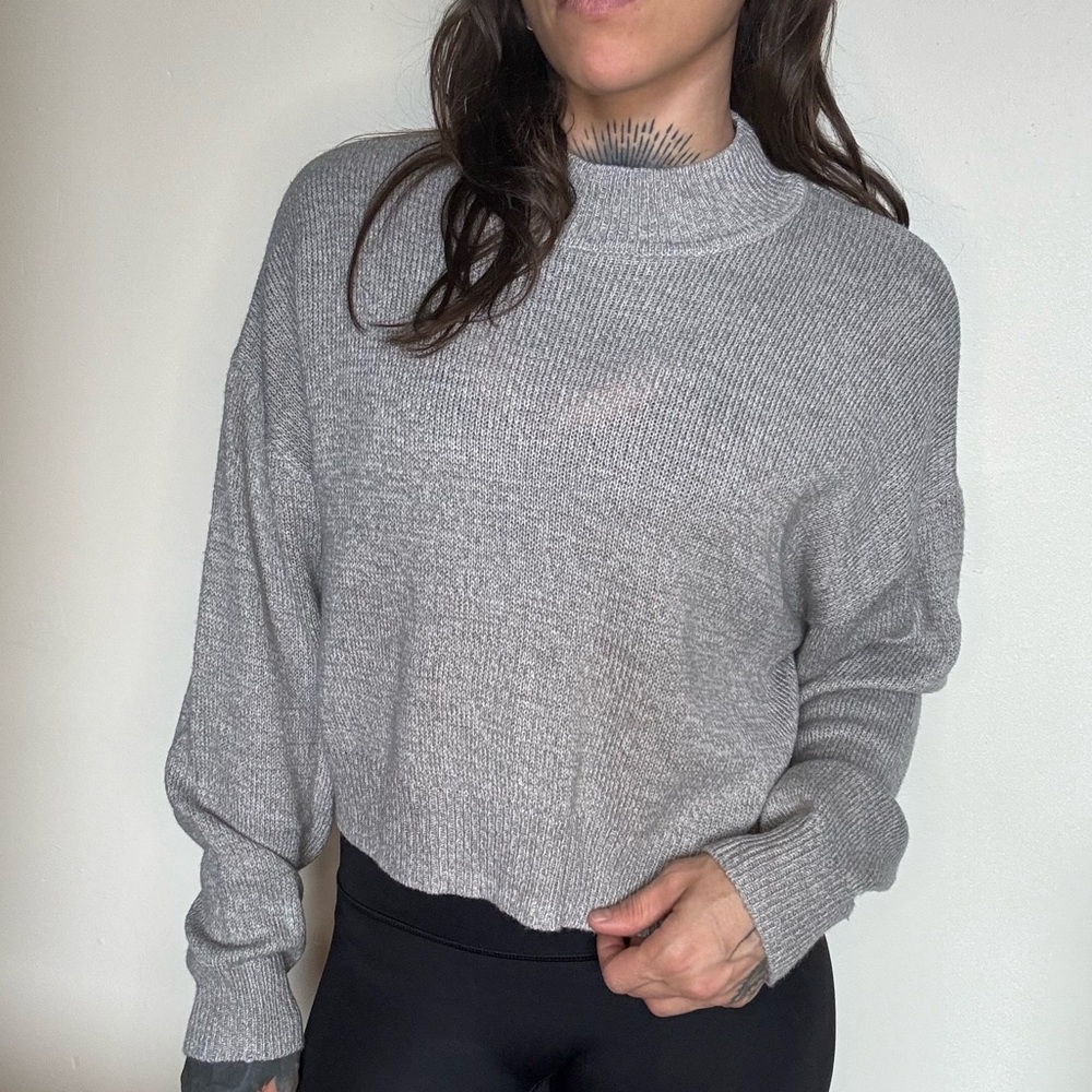 H&M gray mock neck drop shoulder batwing knit sweater